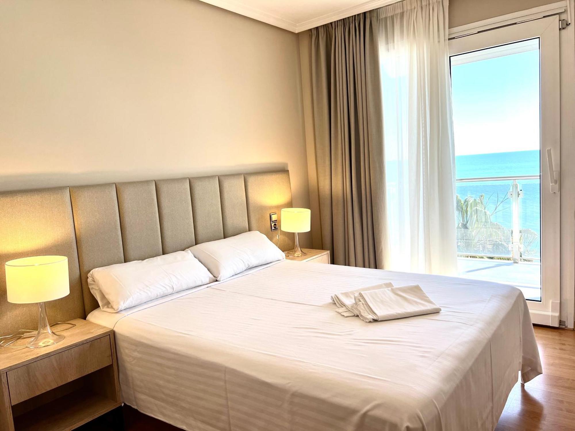 Apartamentos Las Palmas VII Family Only Salou Exteriör bild