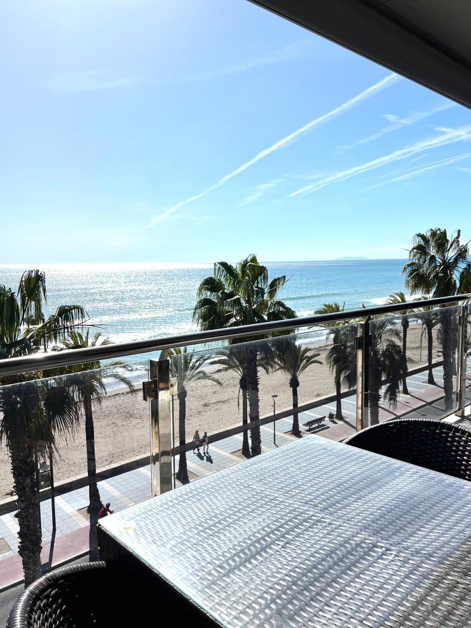 Apartamentos Las Palmas VII Family Only Salou Exteriör bild