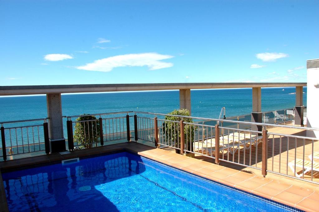 Apartamentos Las Palmas VII Family Only Salou Exteriör bild