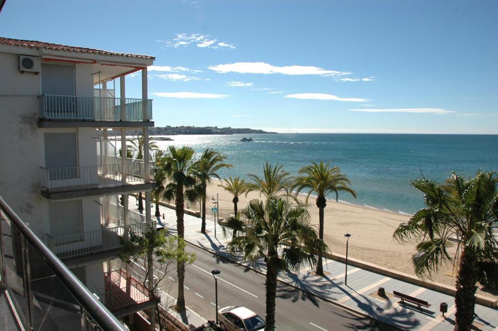 Apartamentos Las Palmas VII Family Only Salou Rum bild