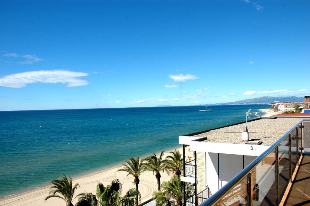Apartamentos Las Palmas VII Family Only Salou Rum bild